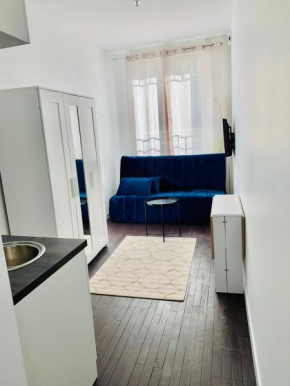 Studio cosy wifi terrasse CHU-Cite administrative-Primrose